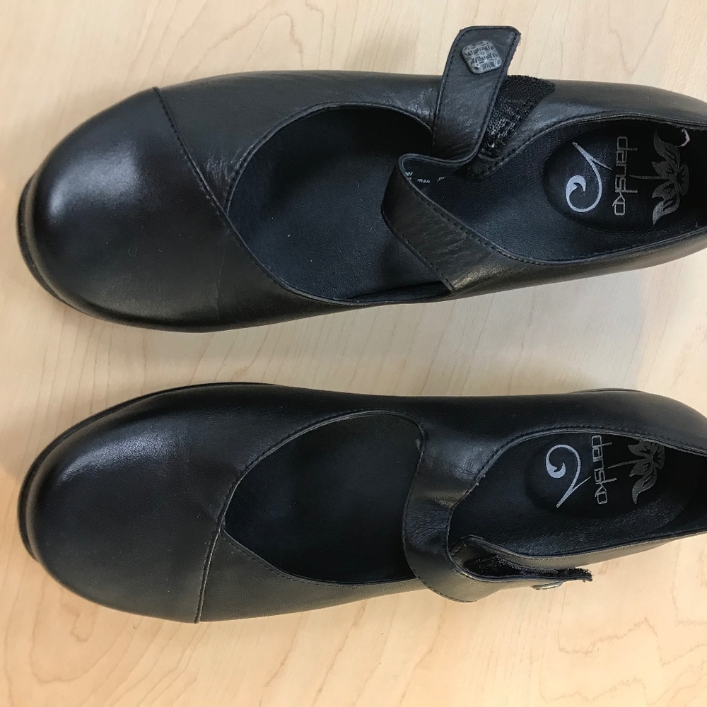 Dansko Dark Brown Mary Janes - Size 40 - Like New!